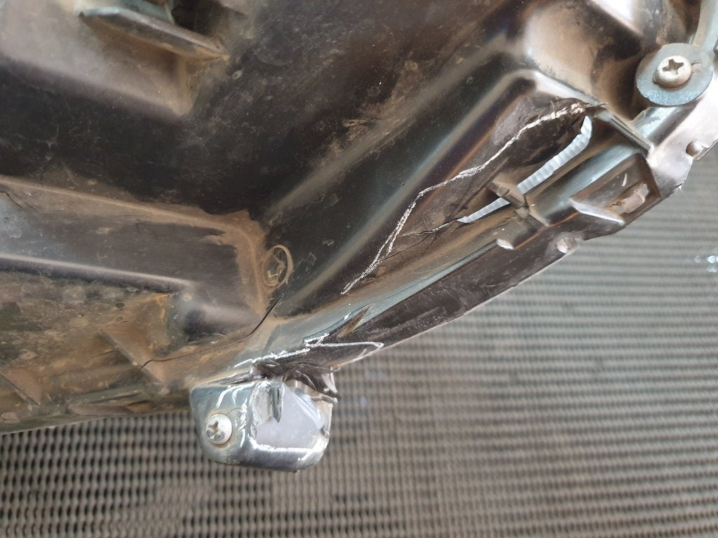 Nissan Almera 1.5 Left Headlight