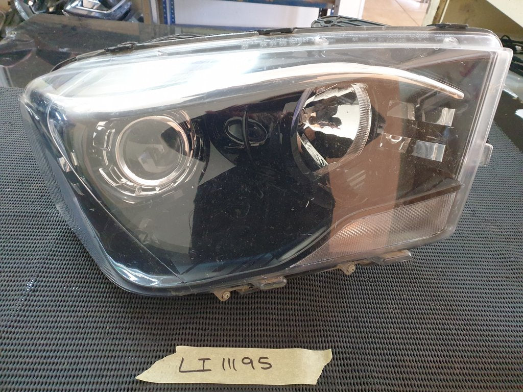 Mahindra Scorpio 2022 Right Headlight