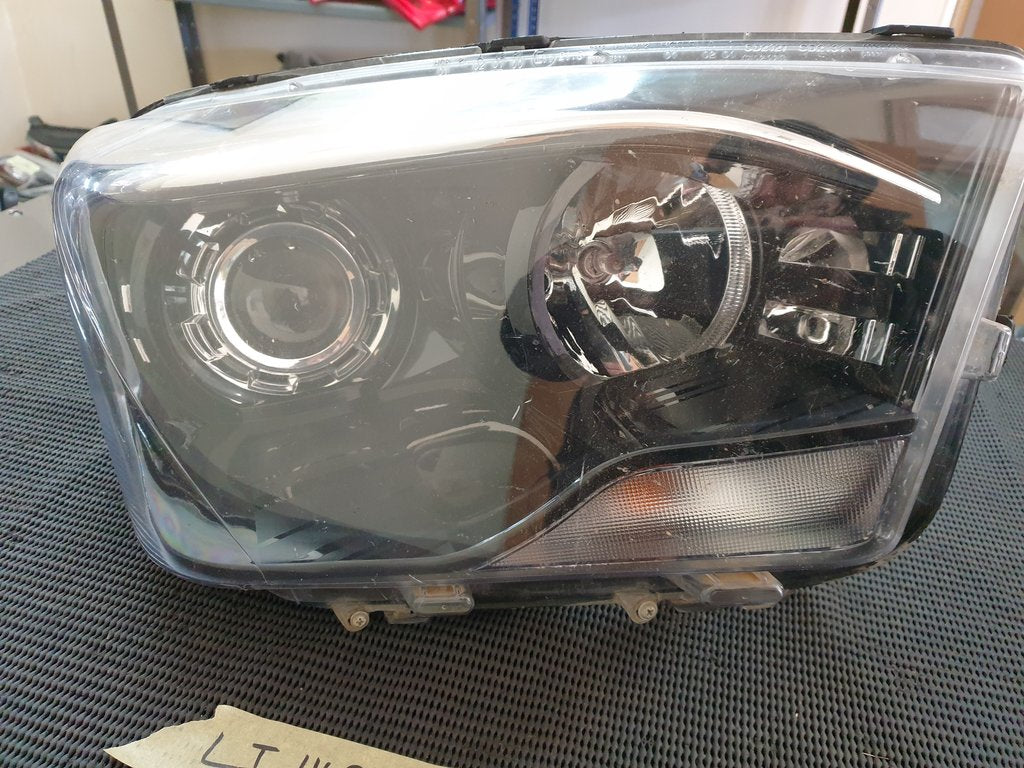 Mahindra Scorpio 2022 Right Headlight
