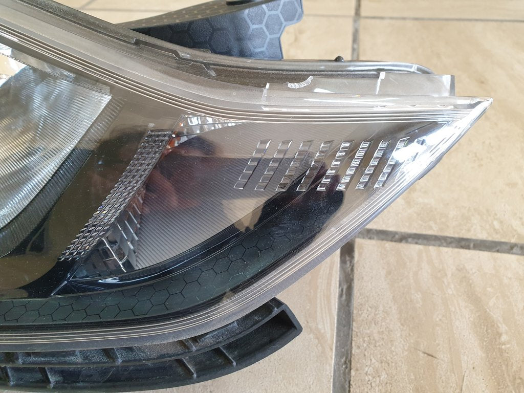 Hyundai I20 Right Headlight