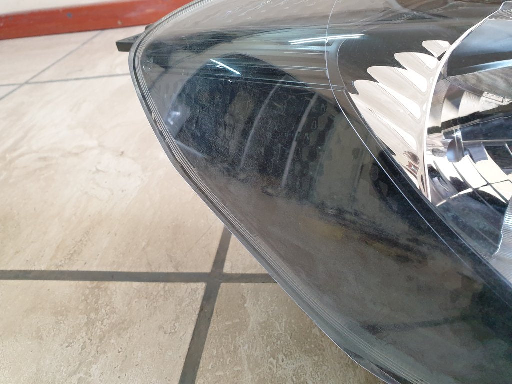 Hyundai I20 Right Headlight