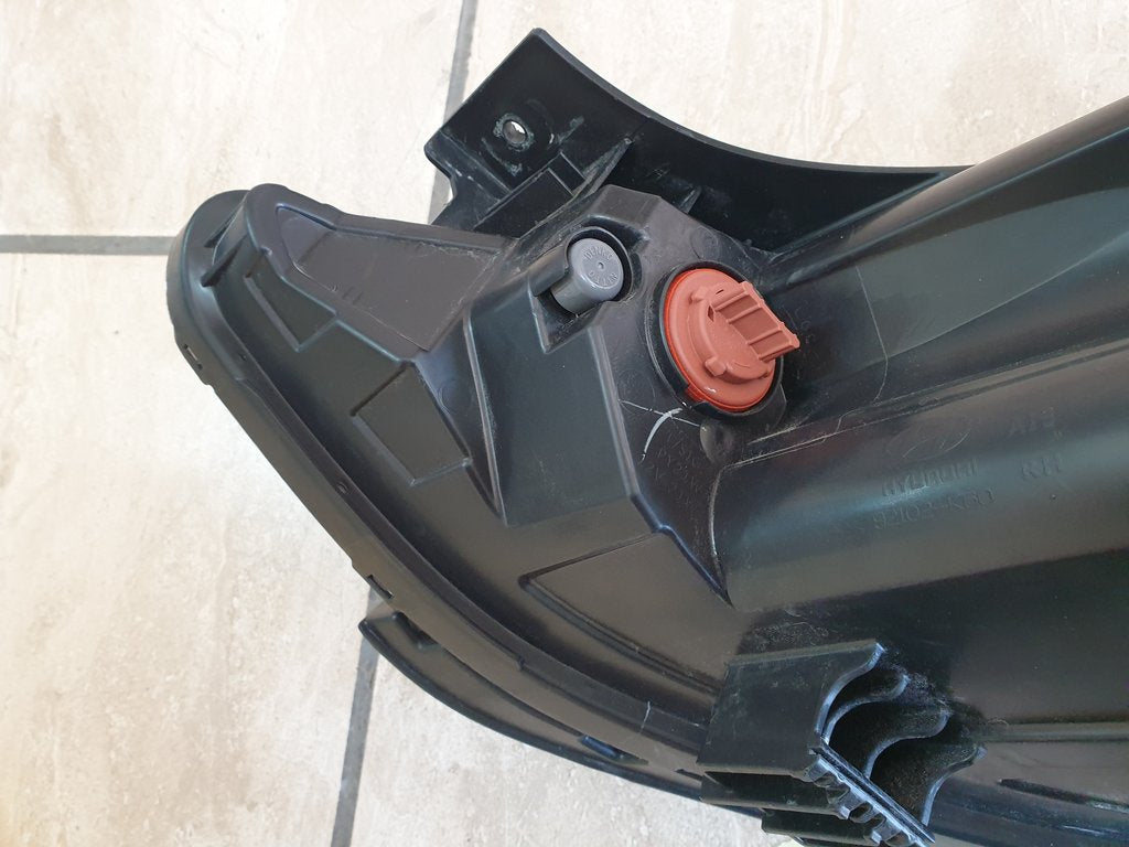 Hyundai I20 Right Headlight