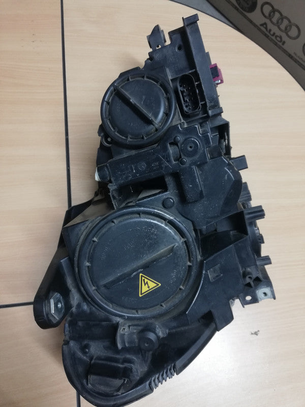 Mercedes-Benz C-Class W204, 2014 Left Headlight