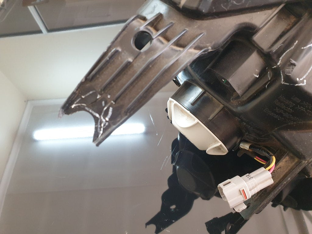 Isuzu D-Max Left Headlight