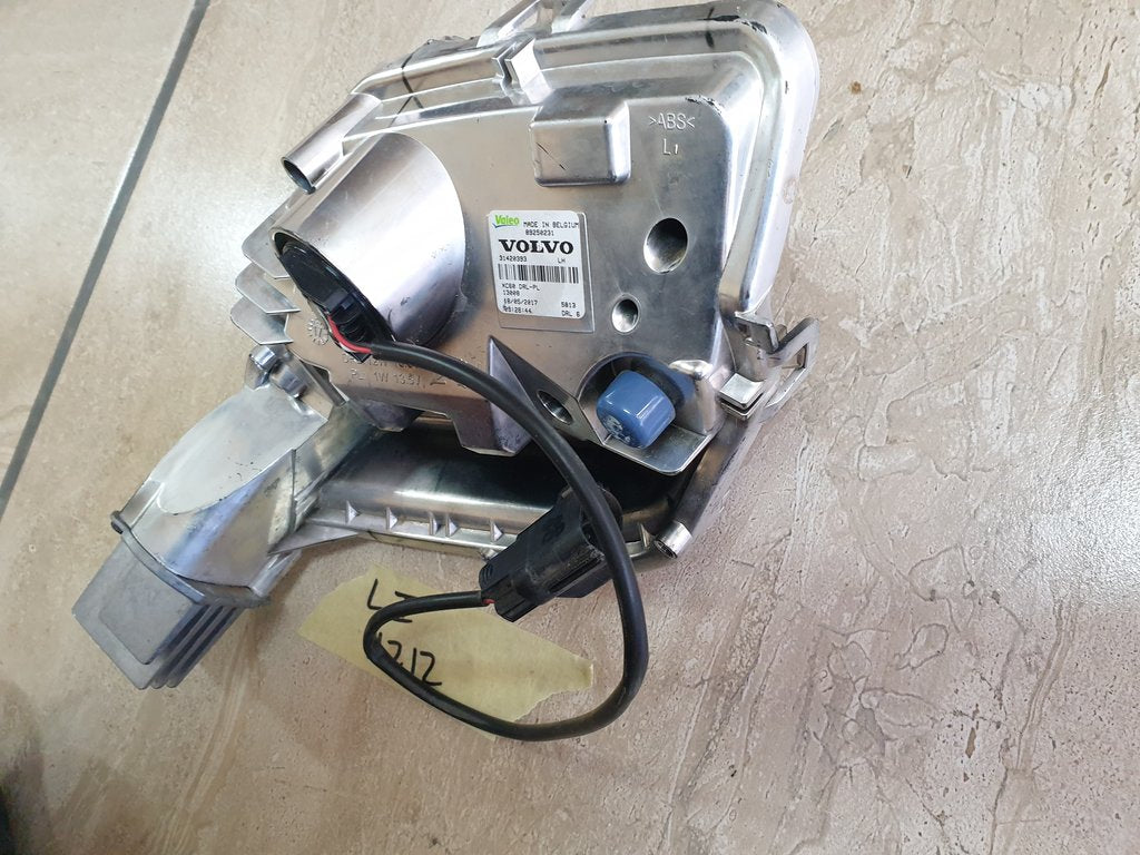 Volvo XC60 2014, 2015, Front Parking Light assembly Left Front Daytime Running Lamp