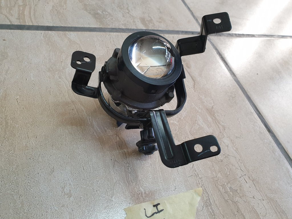 Hyundai I10 Fog light Fog Light With Right Mounting Bracket