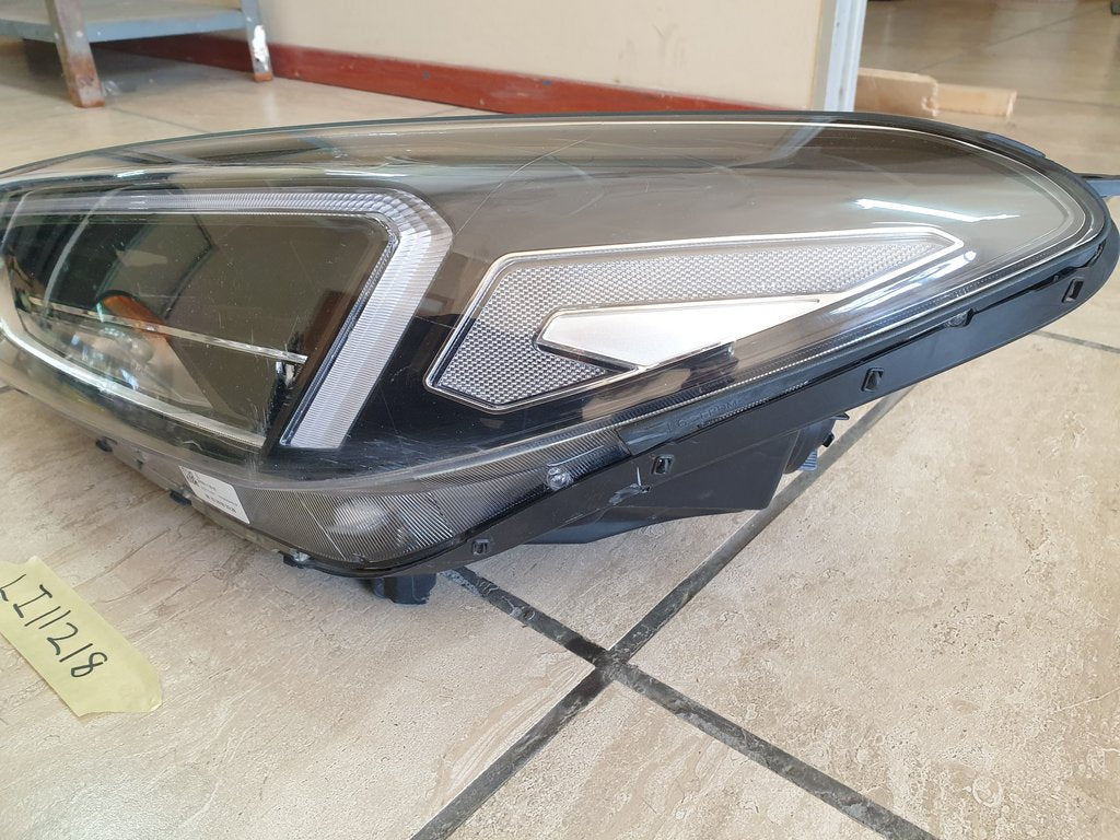 Hyundai Tucson Left Headlight