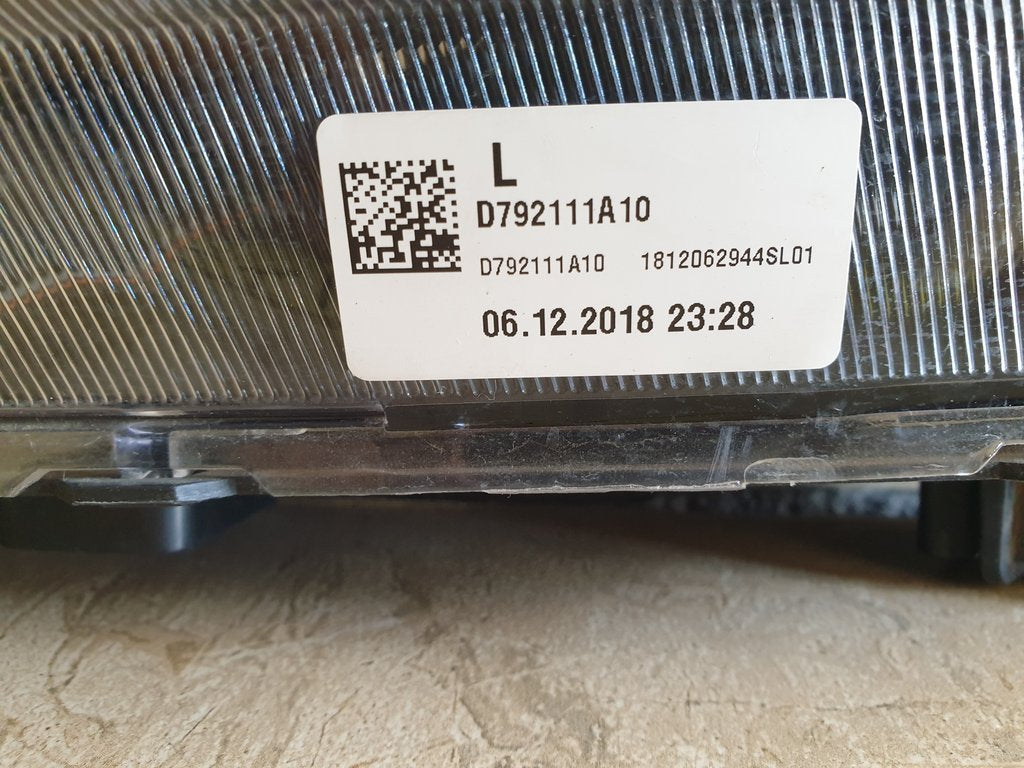 Hyundai Tucson Left Headlight