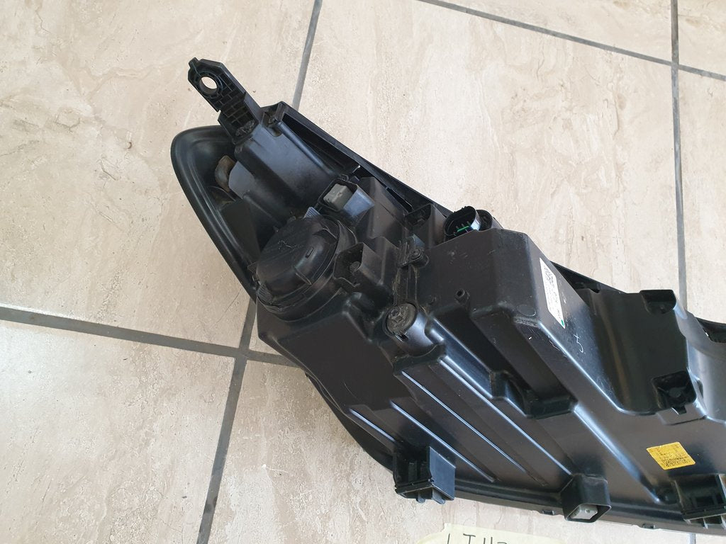 Hyundai Tucson Left Headlight