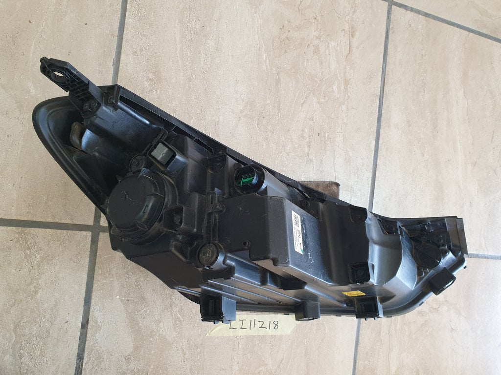 Hyundai Tucson Left Headlight