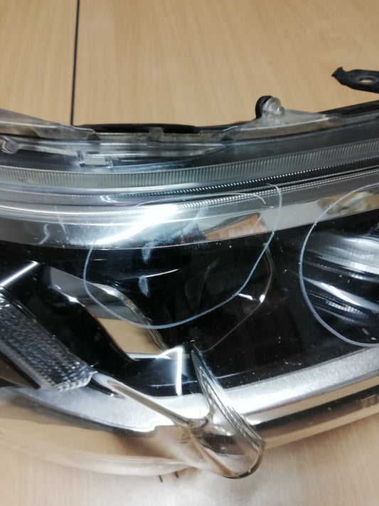 Toyota Hilux 2021, 2022, 2023 Right Headlight