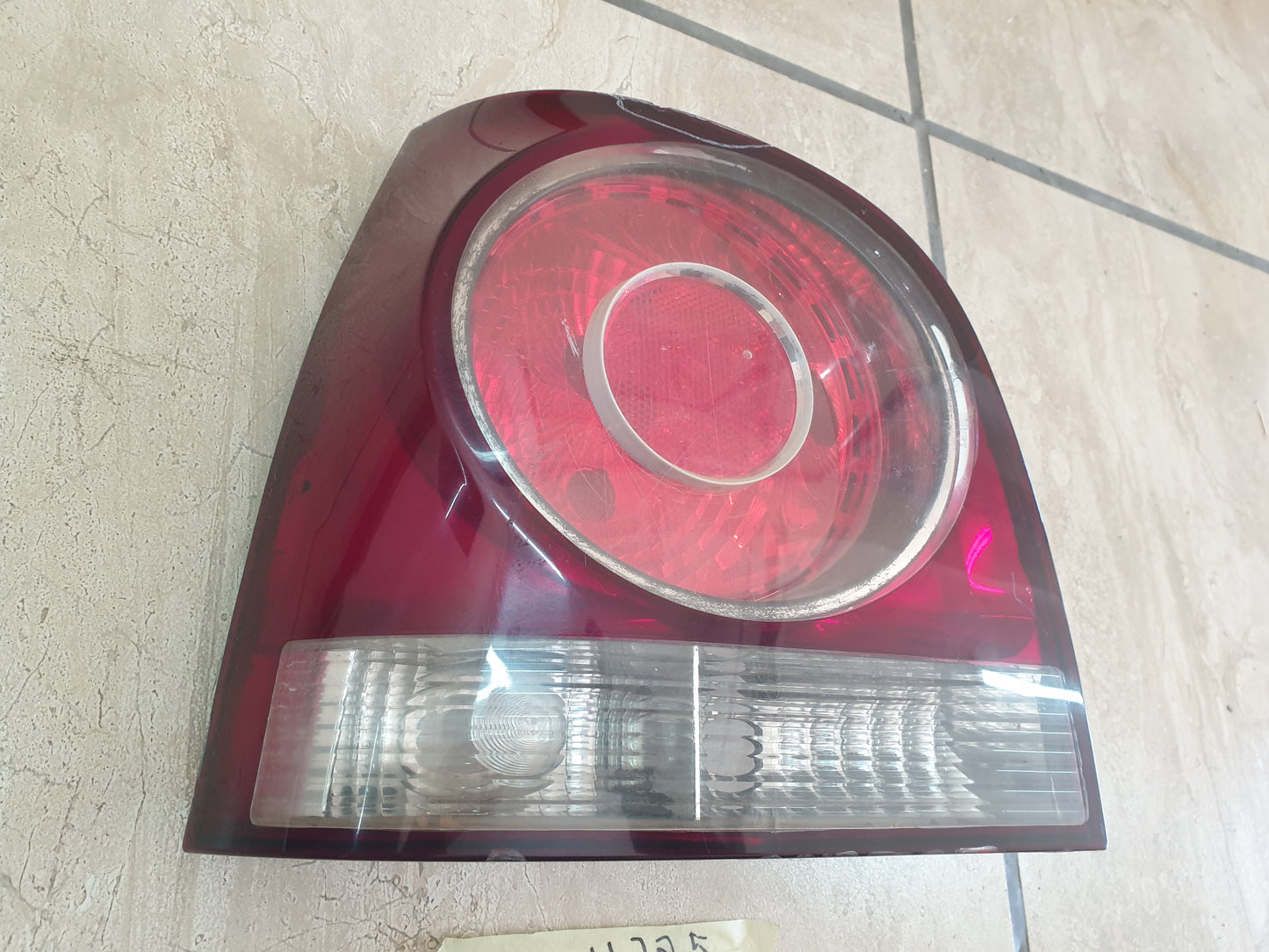 Volkswagen Polo 2015 Left Taillight