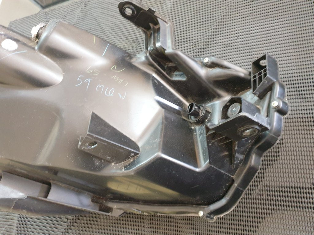 Isuzu D-Max Left Headlight