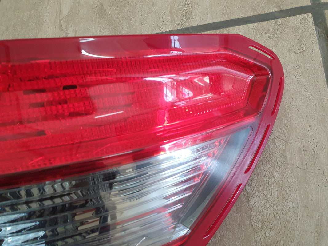 Mercedes-Benz Aftermarket C-Class W204 NO LED Right Taillight