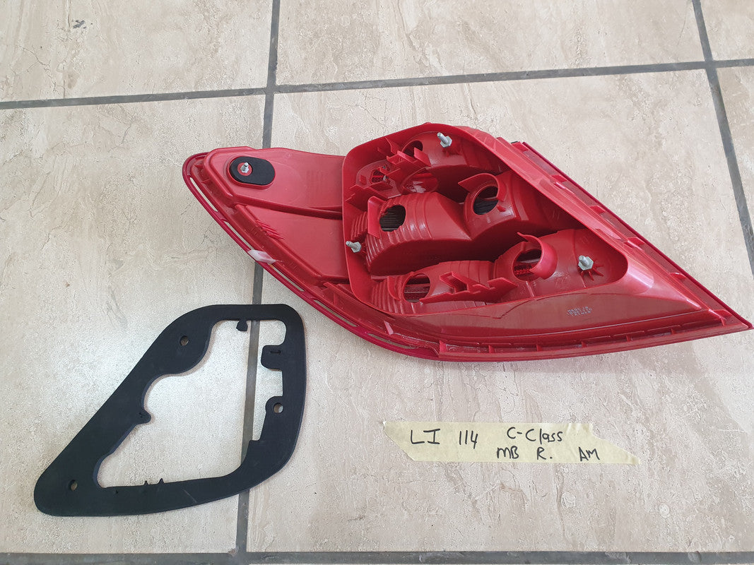 Mercedes-Benz Aftermarket C-Class W204 NO LED Right Taillight