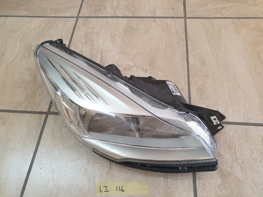 Ford Kuga 2 Right Headlight