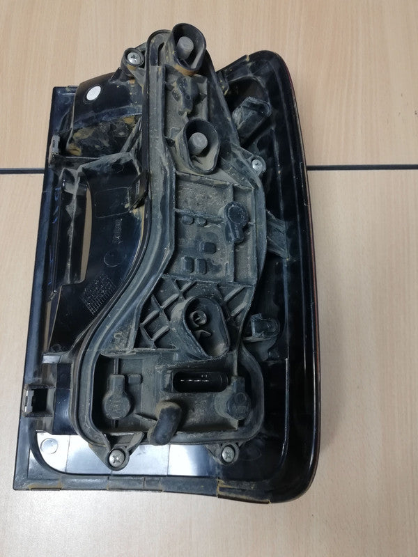 Volkswagen Amarok Left Taillight
