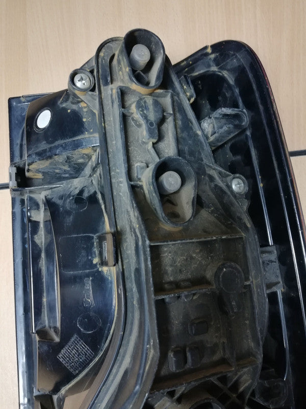 Volkswagen Amarok Left Taillight