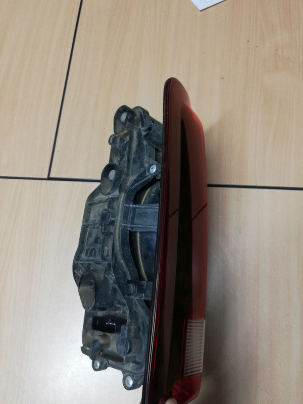 Volkswagen Amarok Left Taillight