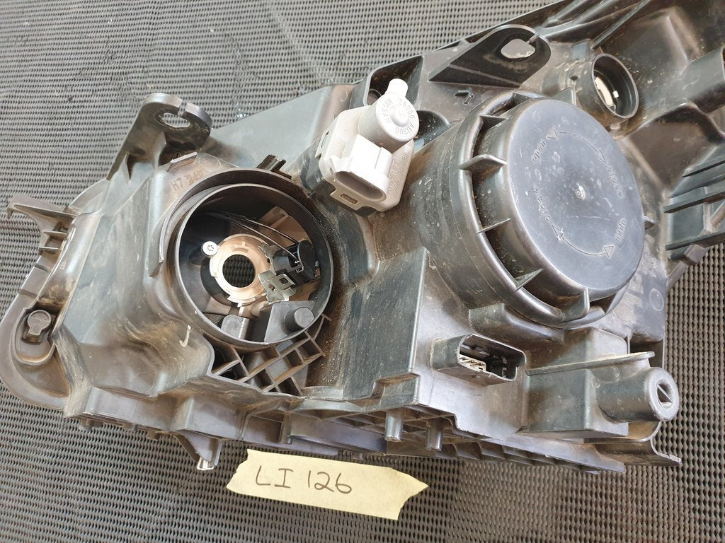 Nissan Qashqai 2010, 2011, 2012, 2013 Right Headlight