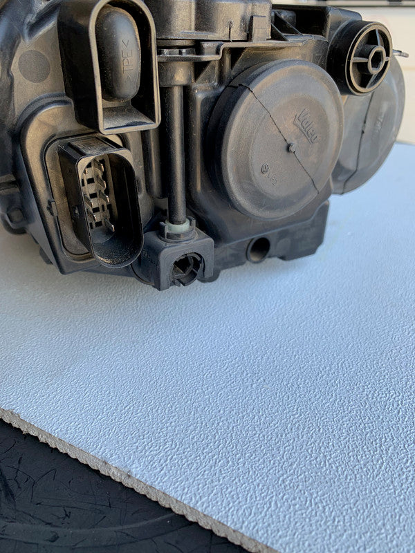 Volkswagen Polo Left Headlight