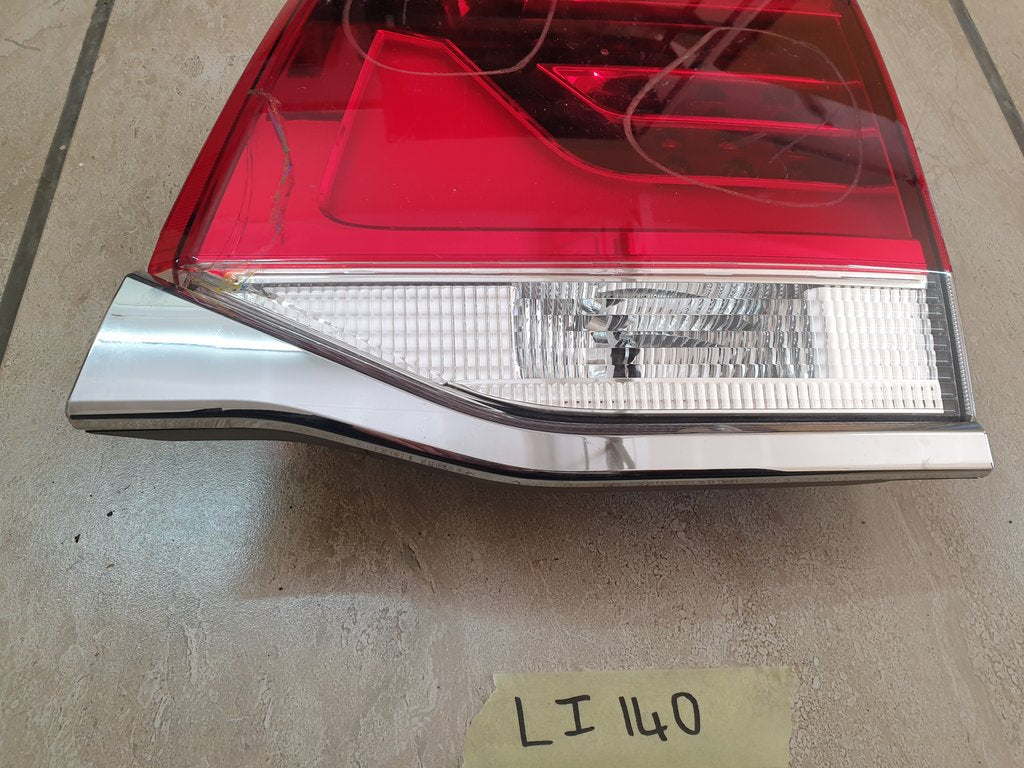 Toyota Land Cruiser 2015 Right Rear Taillight