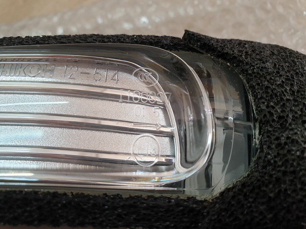 Toyota Hilux D4D Right Outer Mirror Indicator Light