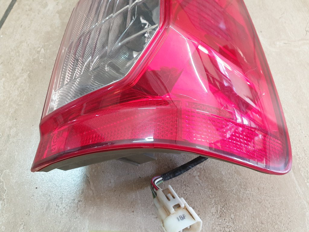 Toyota Hilux D4D Right Taillight