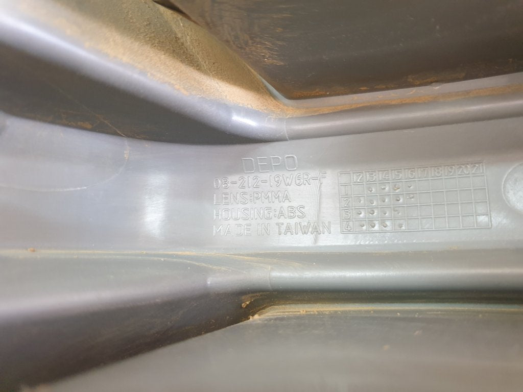 Toyota Hilux D4D Right Taillight