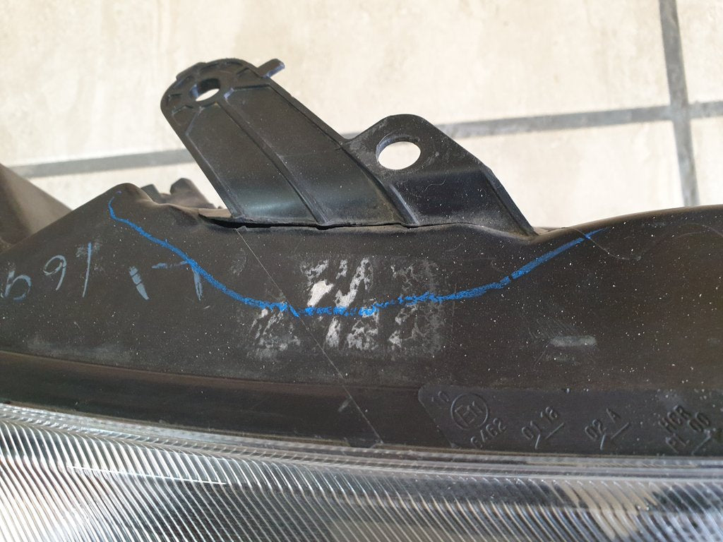 Ford Ranger T6 T7 Right Headlight