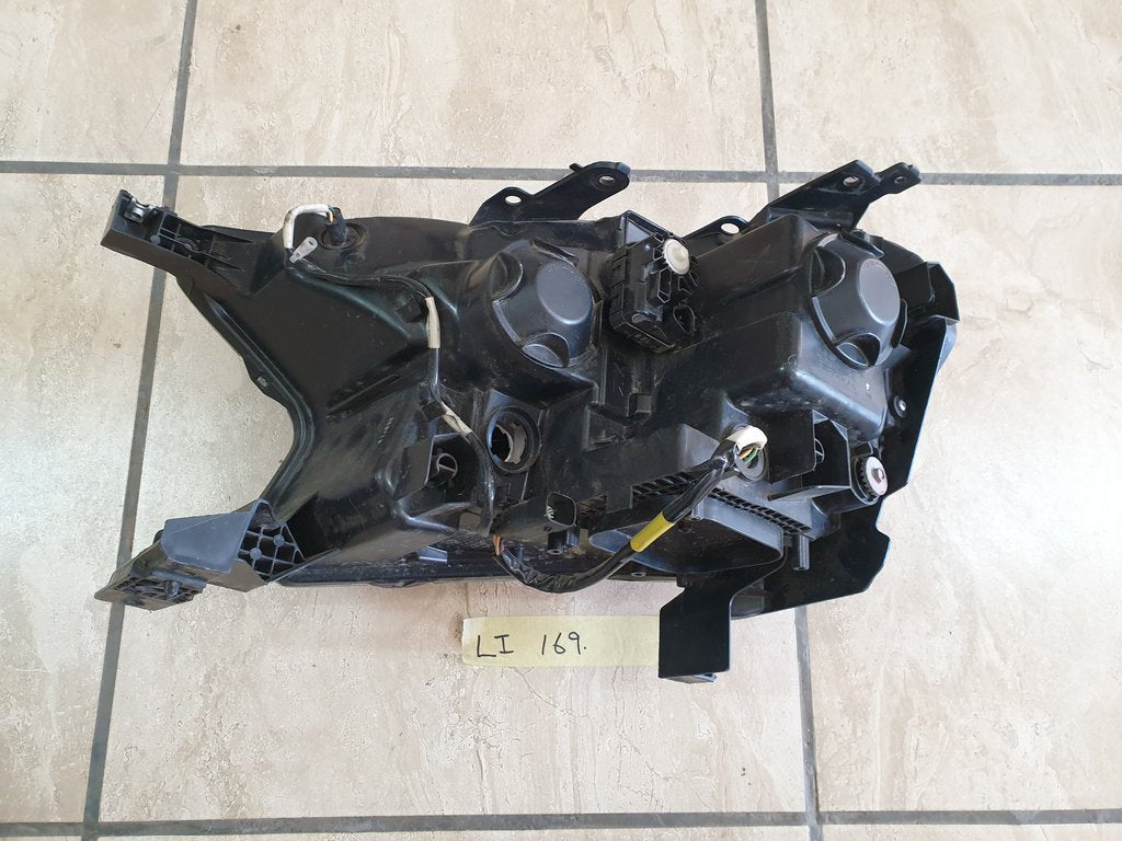 Ford Ranger T6 T7 Right Headlight