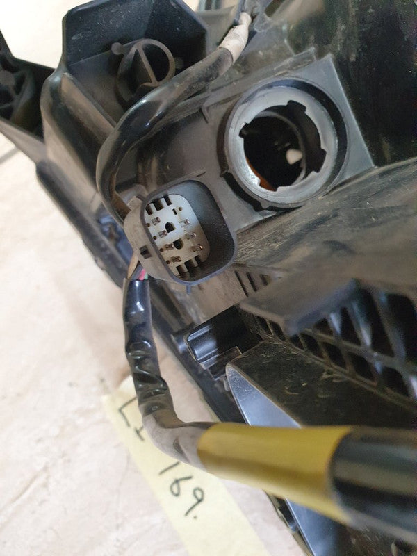 Ford Ranger T6 T7 Right Headlight