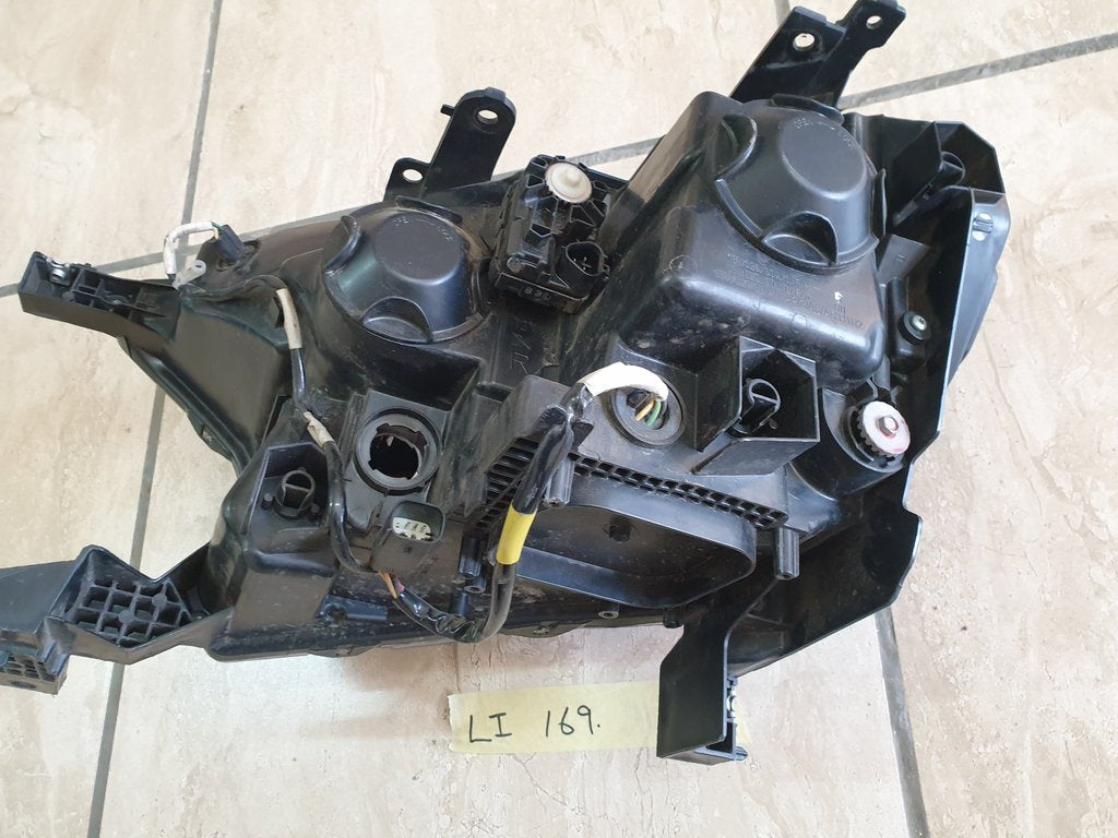 Ford Ranger T6 T7 Right Headlight