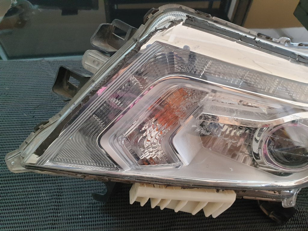 Nissan Navara Left Headlight