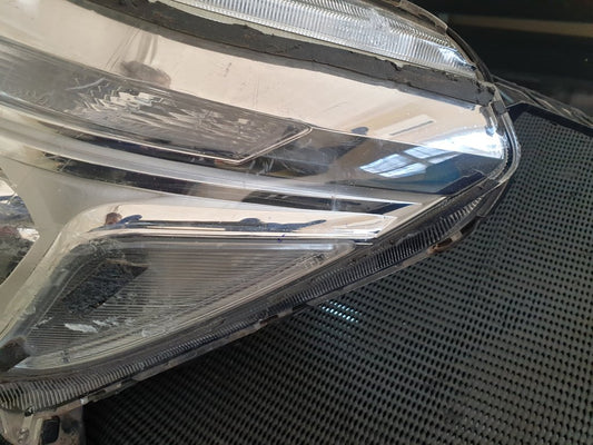 Nissan Navara Left Headlight