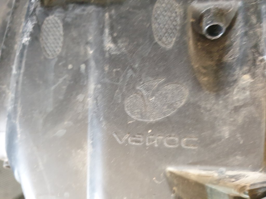 Mahindra Scorpio Right Headlight