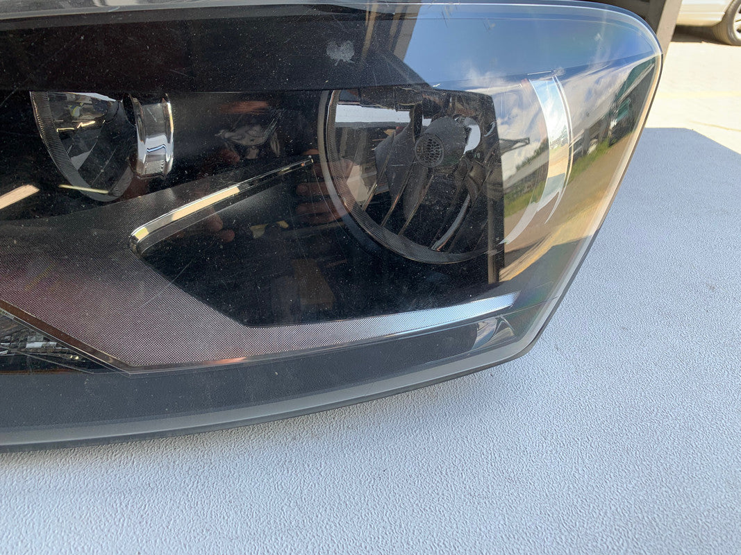Volkswagen Polo Left Headlight