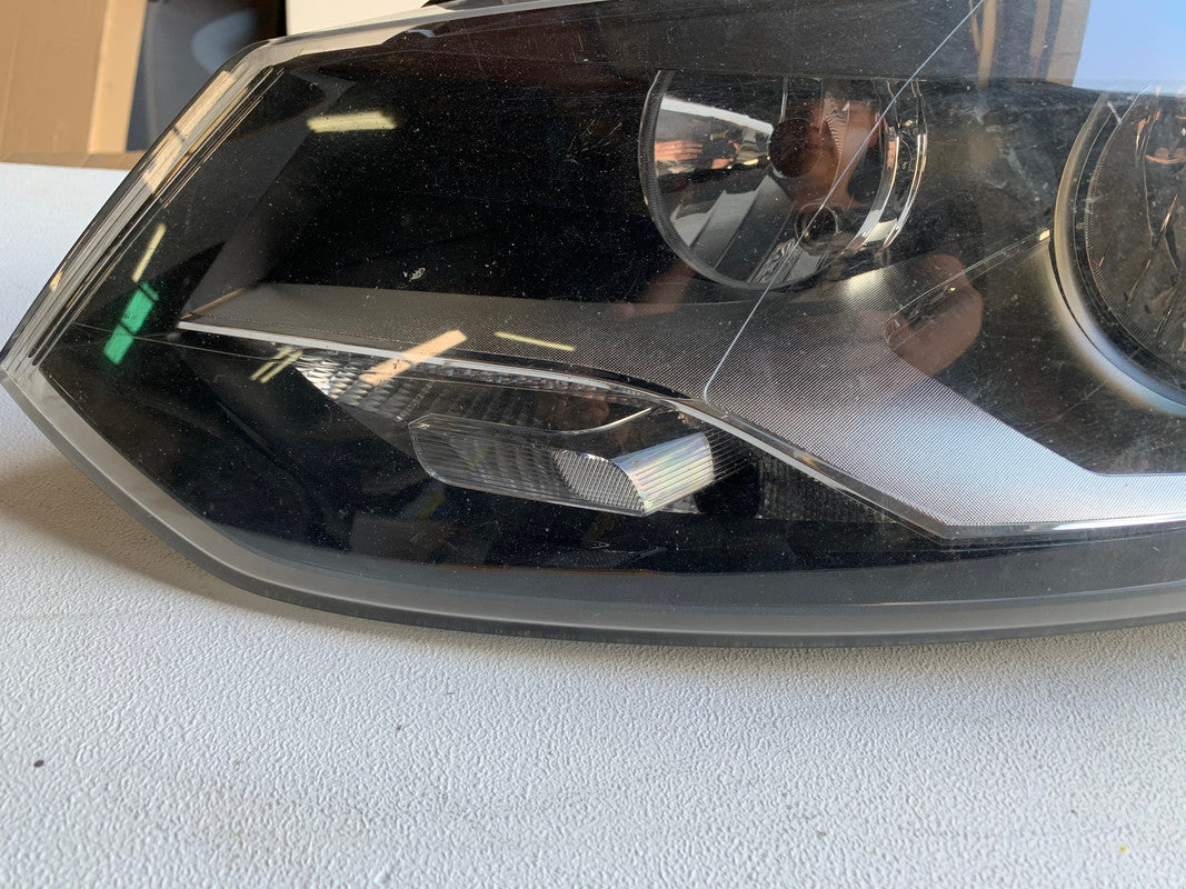 Volkswagen Polo Left Headlight