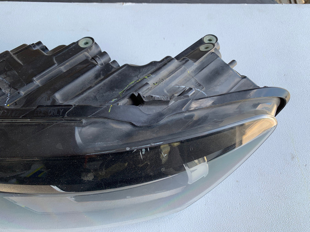 Volkswagen Polo Left Headlight