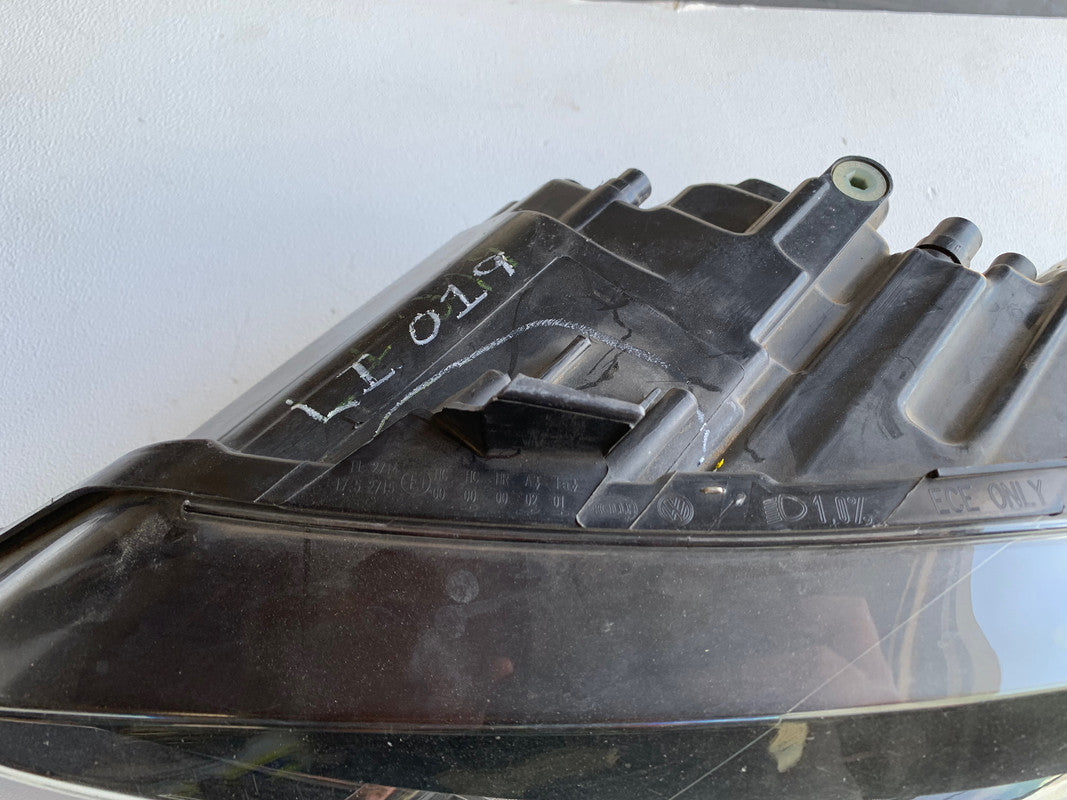 Volkswagen Polo Left Headlight
