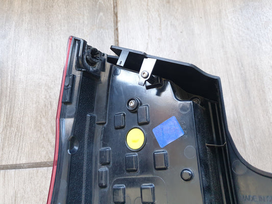 Mercedes-Benz V-Class W447 2015, 2016, 2017, 2018 Right Taillight