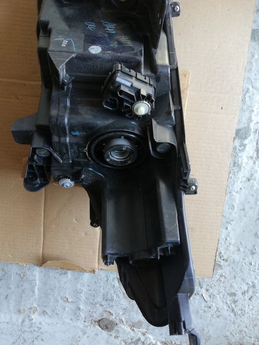 Toyota Corolla Cross 2021, 2022, 2023 Right Headlight