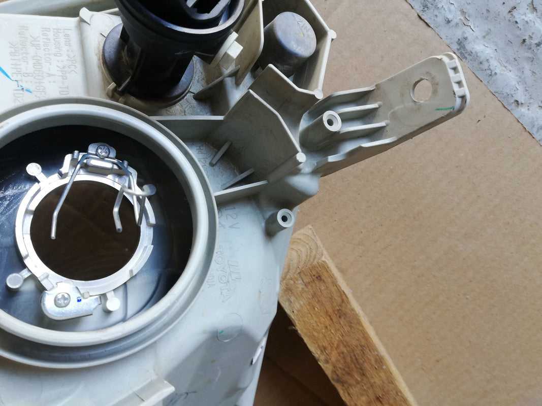 Original Used Toyota Etios 2013, 2014, 2015 Left Headlight