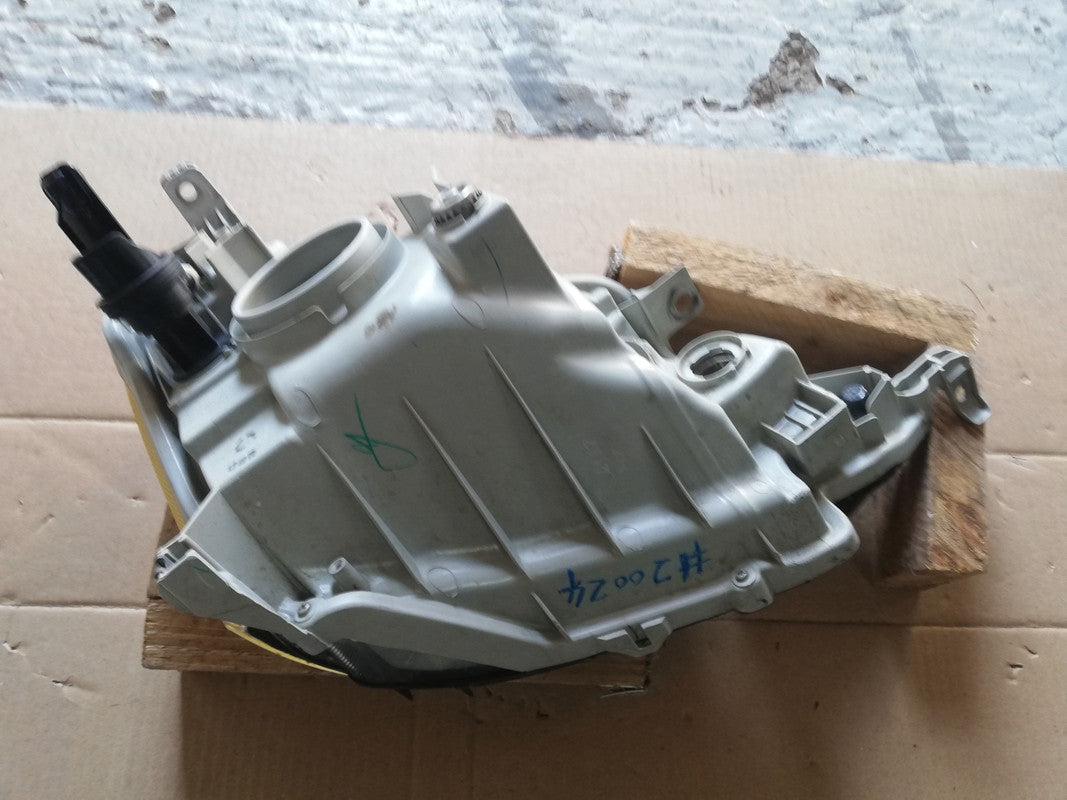 Toyota Etios 2013, 2014, 2015 Left Headlight