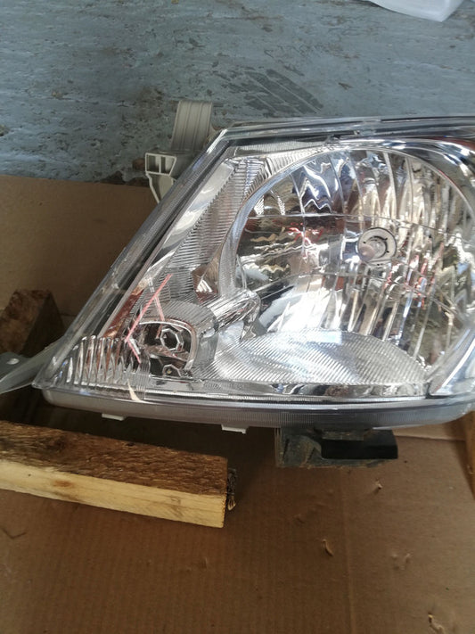 Toyota Hilux D4D Left Headlight