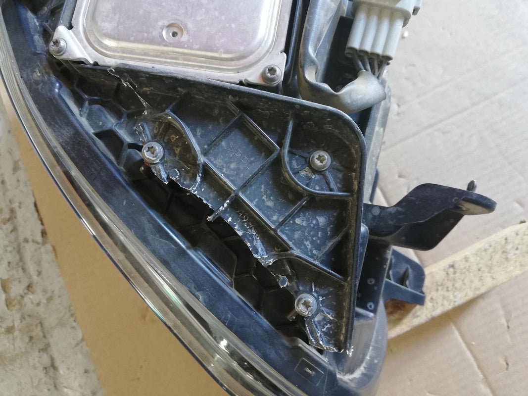 Mercedes-Benz X-Class W470, 2019 Left Headlight