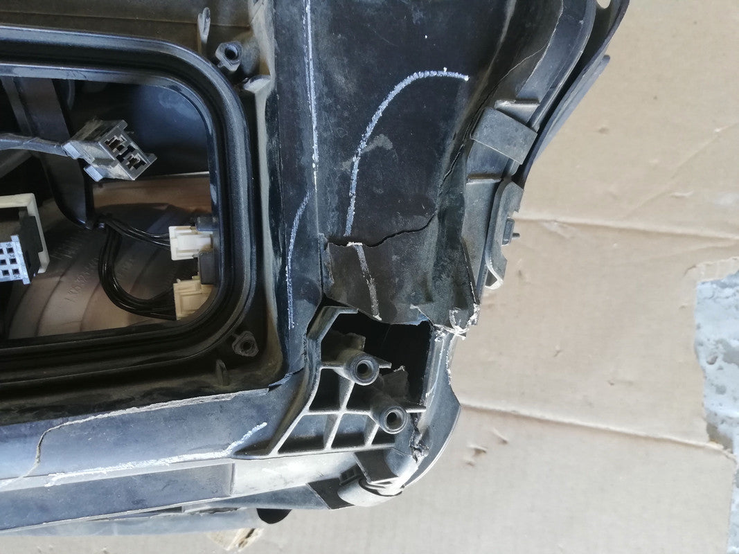 Mercedes-Benz S-Class W222 Right Headlight