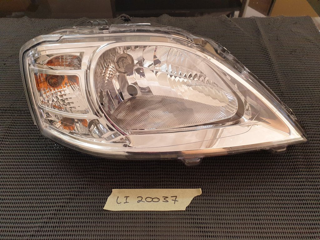 Nissan NP200 Right Headlight