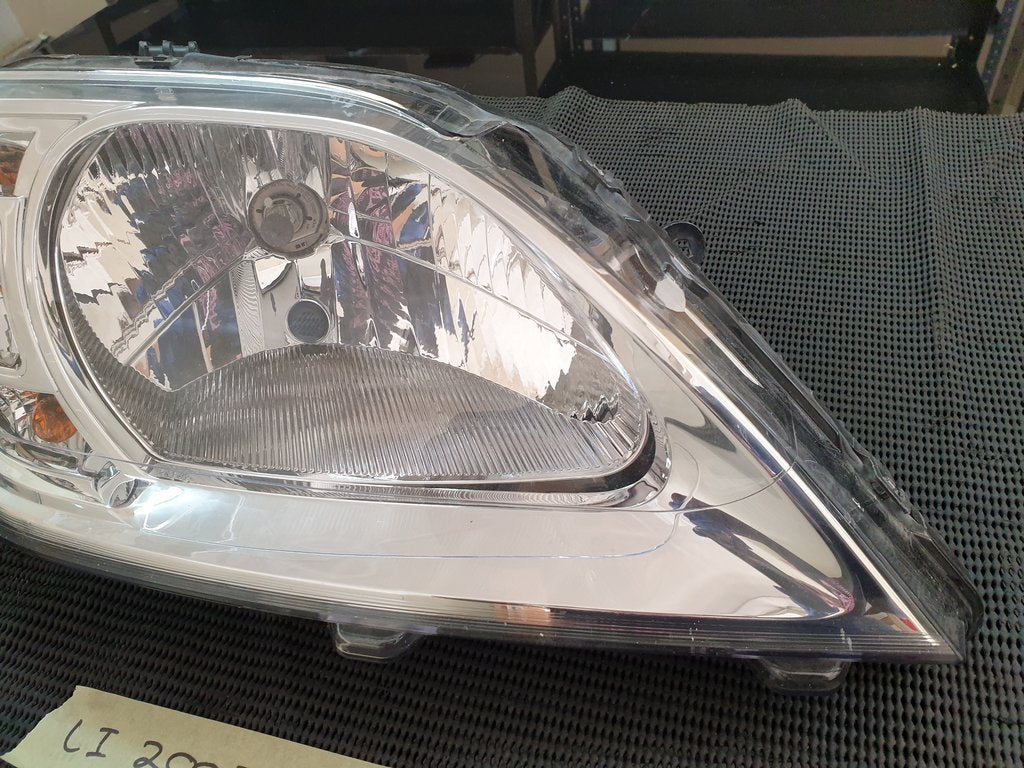 Nissan NP200 Right Headlight