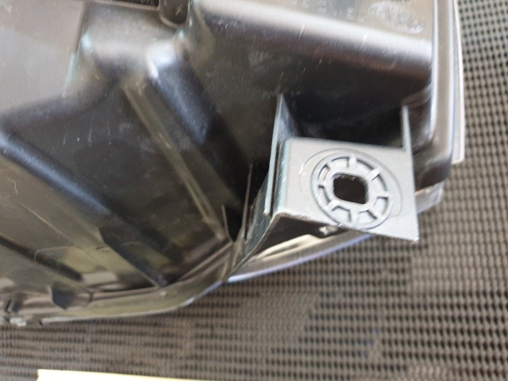 Nissan NP200 Right Headlight